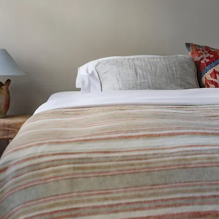 Semesterbostad Aubrey - Charming In The Heart Of